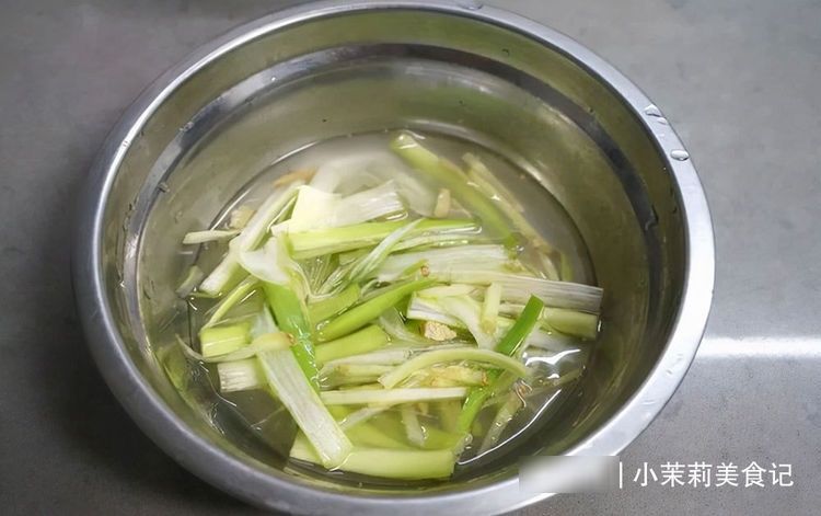 调白菜肉馅，白菜用盐杀水不好吃，教您饭店做法，饺子鲜香更营养