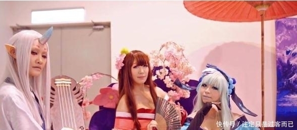 二次元|日本女孩耗时九年,将自己打造成二次元人偶,走在街头备受关注