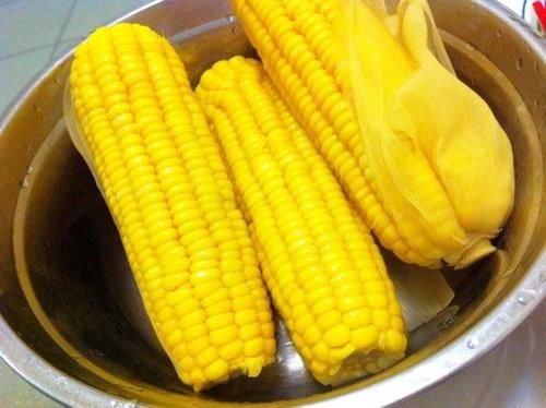 一天吃一根玉米，能減肥排便，預防視力下降，對心血管有好處