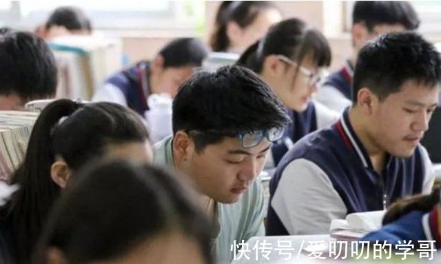 中考|多名大学教授建议取消中考?推行10年义务教育，教育部给出回应