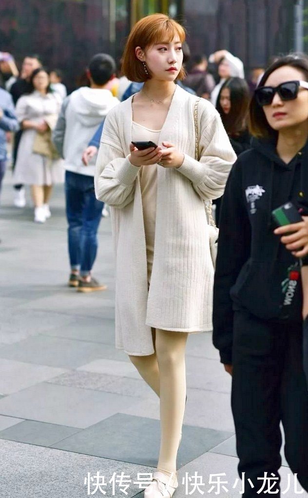 温柔|温柔长款针织开衫,尽显白皙大长腿