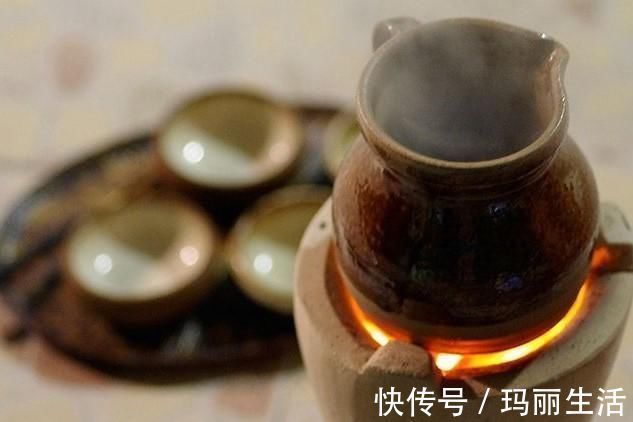 煮白茶,要用开水煮茶好还是用冷水煮茶比较好