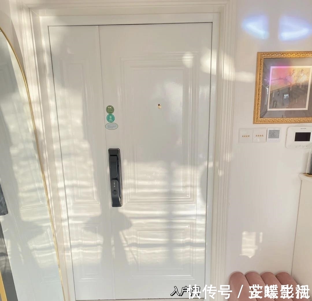 台面|女主128㎡新居,色彩碰撞带来的新颖浪漫体验,引得上万网友收藏