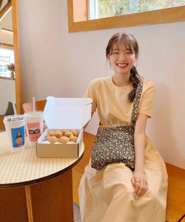 搭配|今夏这种“盐汽水”穿搭,真的好看到上头