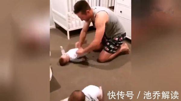 尿不湿|新晋奶爸为俩娃穿衣火了,被网友纷纷调侃:两只手抓不过来要急死