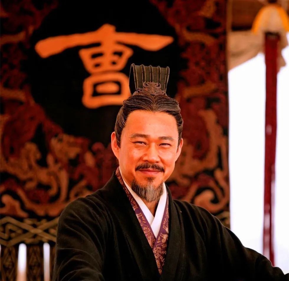 让梨后的孔融:巧舌如簧,言行乖张,为自己