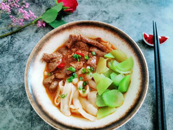 刀削面|牛肉刀削面