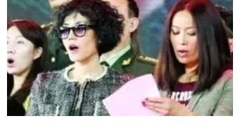 主持人：你跟王菲吵过架么？那英：我管不住嘴，关系好也一样翻脸