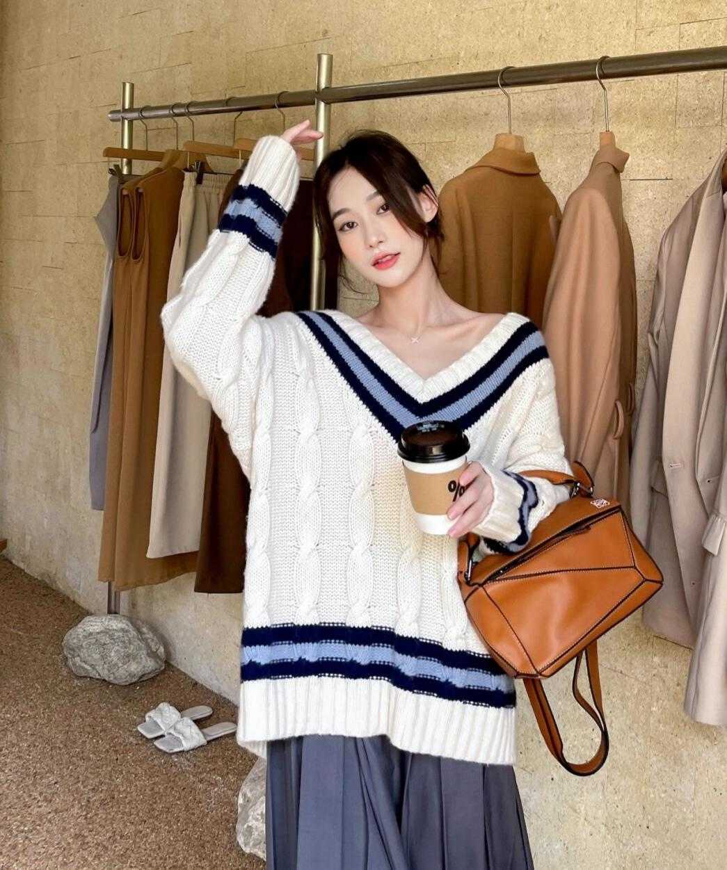 v领|像太阳般温暖的套头毛衣,最适合这个冬季了,温柔慵懒又显白