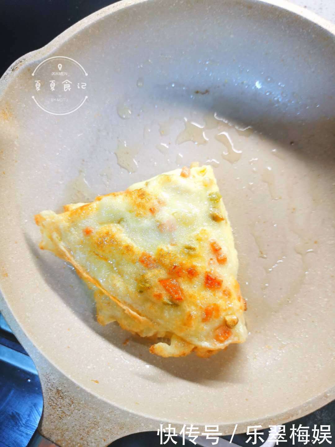 榨菜|儿子最爱吃这早餐，不用揉面，搅一搅就能煎，柔软嫩滑，超好吃！
