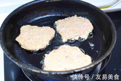 蟹姐|不塌陷不回缩，早上起来给孩子做汉堡，一个管饱，汉煲他们都喜欢吃