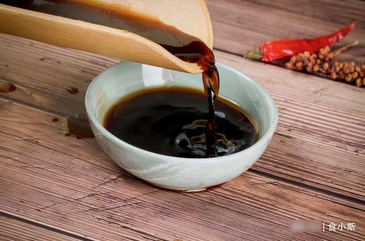 生抽、老抽、一品鲜、味极鲜，到底有哪些区别？看完涨知识了