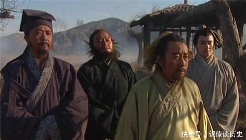 李逵饮下毒酒后,总算看清宋江真正面目,冷冷说出19字,字字锥心