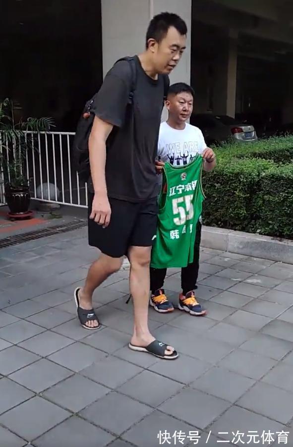 辽宁男篮|再见韩胖胖！从辽宁男篮巨无霸到疯狂减肥，为了全运会，他真拼了