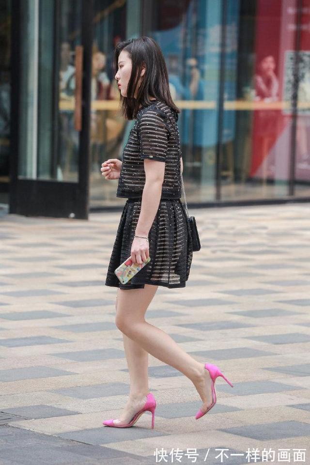 小巧|这么“小巧袖珍”的高跟鞋,穿起来凉快不说,关键是还很“少女”