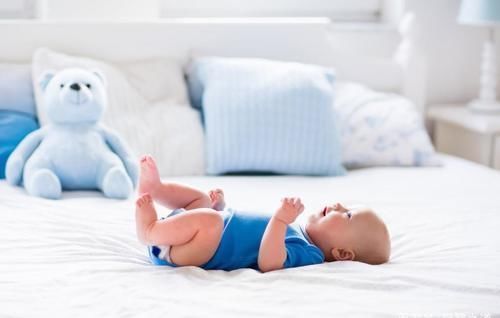 家长|不要对月子里新生儿做9件事,家长早知道早避坑,别影响娃的发育