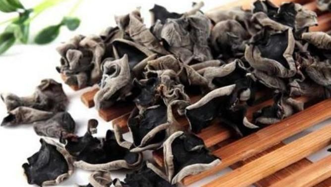 元素量|忠告炒木耳不要放此物,不然就是没事找事,早知道早注意