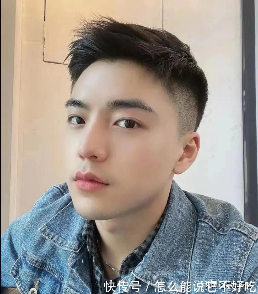 潮男 男生别乱剪“短发”,留这3款露额发型,颜值更高更帅气