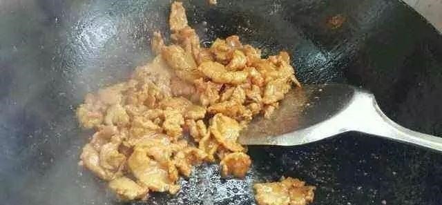 掌握这四个小技巧，不管炒什么肉时，都鲜嫩好吃，入味