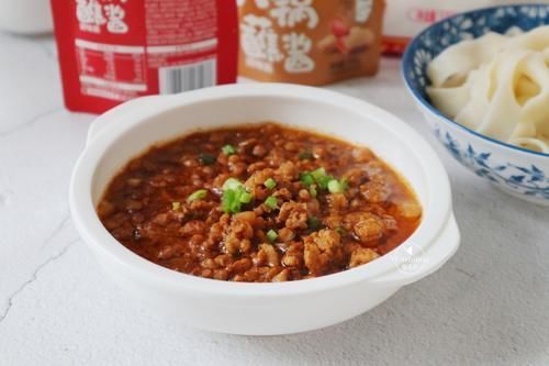 碗面|这碗面,不放菜也能吃两碗,这做法就是香,老公就服我!