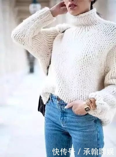 今年最火的高领毛衣，这样穿才够美！