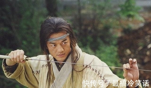 任我行#为何令狐冲学会“独孤九剑”后几乎无敌?笑傲时代高手不超过三个