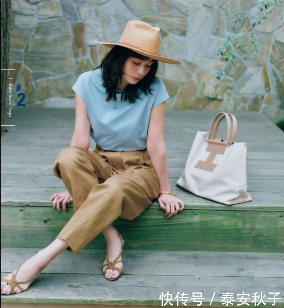 整体造型|被美女的“彩色T恤”穿搭惊艳到!比白色优雅,比黑色轻盈:绝了