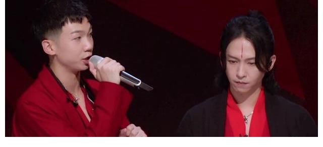 鞋子特大号|《哥哥》二公落幕：李承铉部落黑马多，言承旭部落皇族成员很明显