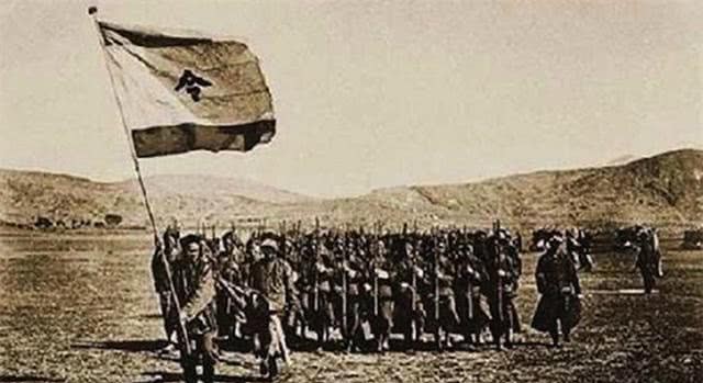 家喻户晓|一位陆军上将,因妻子太漂亮遭人暗杀,后代成为家喻户晓的明星