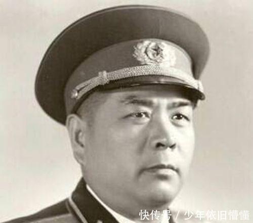 此人|此人被锁进了洞房,破门逃出闹革命,后成空军中将,最善打掩护!