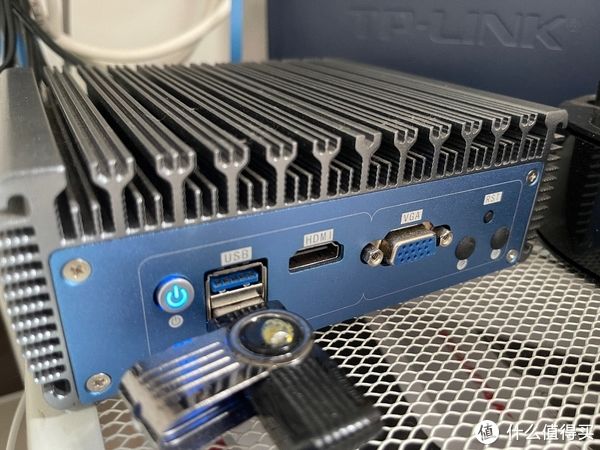 n在家办公一年多桌面好物分享