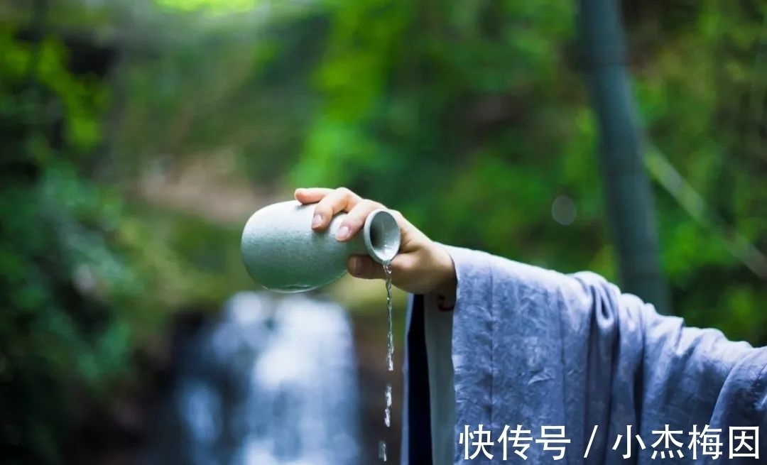 纳兰性德@30句深夜才敢看的诗句,句子很短,心酸却那么长!