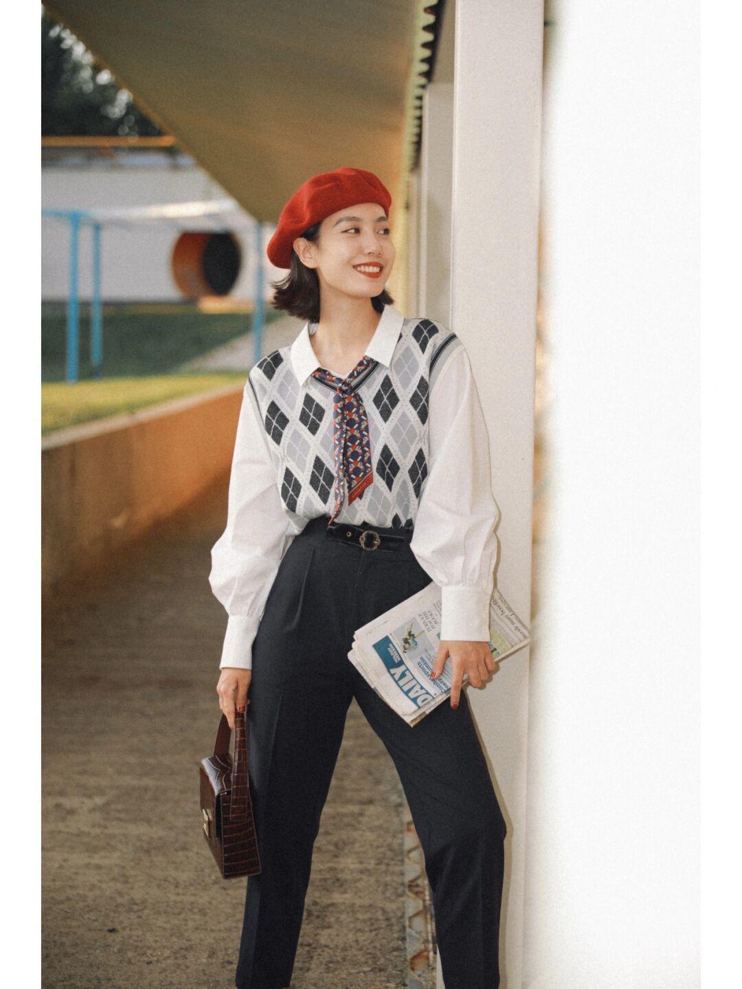 时尚|想要穿出少年感!不如试一试马甲衬衫+黑色西装裤,高级又时尚!