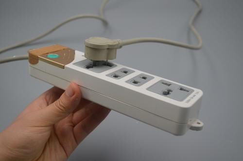 小妙招|插座很难插进去怎么办?教你一个实用小妙招,立马变得非常顺畅