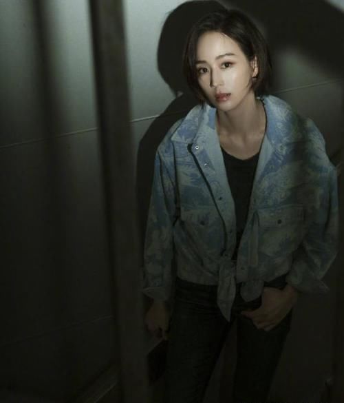 2021外套这样搭，真的太时髦了，超好看！