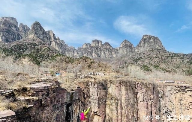 郑州驴友团徒步八道梯穿越滴水寨