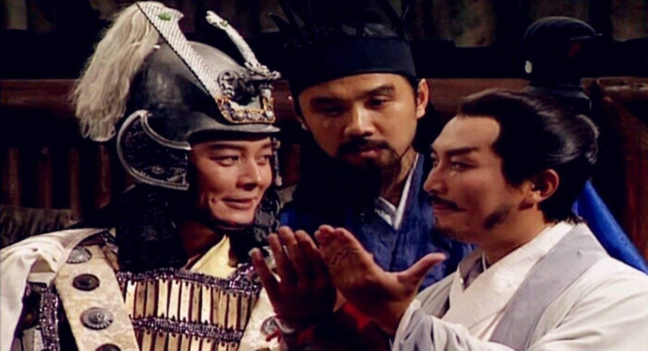 张昭|他在东吴地位比肩周瑜，敢让孙权低头认错，最后结局很可惜