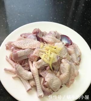 家常鸡肉菜谱，洋葱青椒炒鸡，做法简单，营养美味，超级下饭