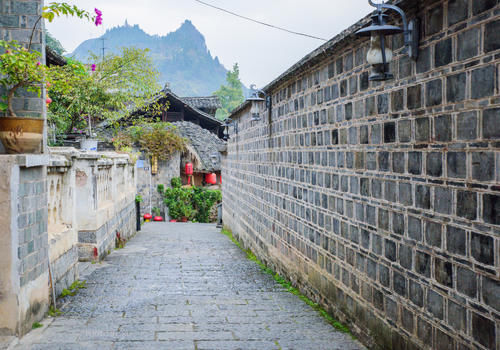 贵州这座千年古镇生活气息浓郁，没有那么的商业化，适合独自旅行