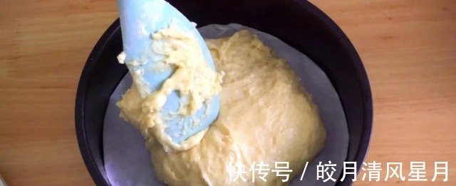 浸奶式面包从未吃过这样的面包，外形丑，口感比蛋糕还软嫩！