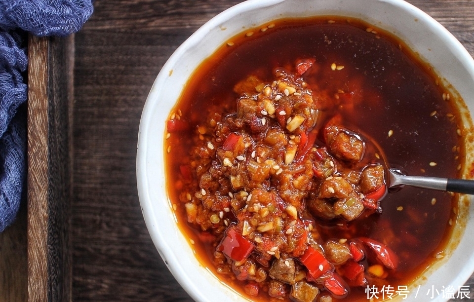 首次公开老妈秘制牛肉辣酱配方,吃了20多年,依旧没吃腻
