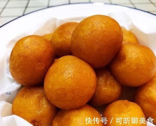 红薯别再煮着吃了，教你新的做法，香甜酥脆，一口一个真过瘾