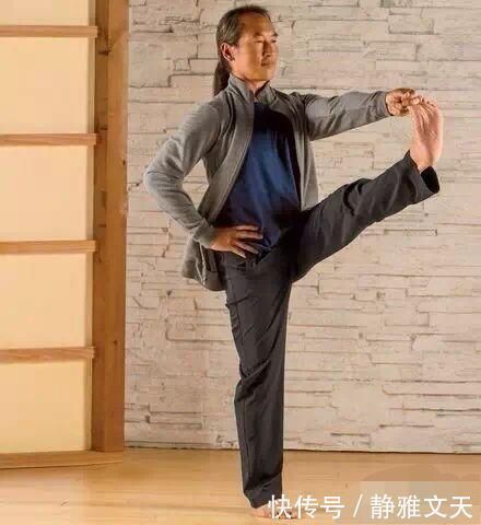 yee|瑜伽大师推荐练习的十个瑜伽姿势,每天练一练,好处多多