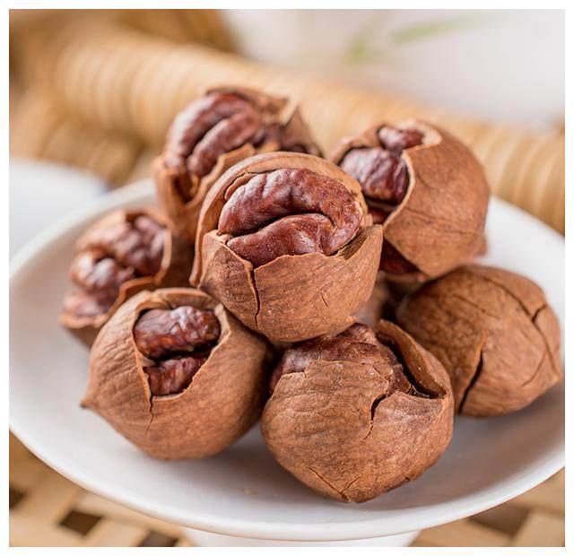 国际营养协会|女人别乱打玻尿酸，常吃8大碱性食材，肌肤越来越紧致漂亮