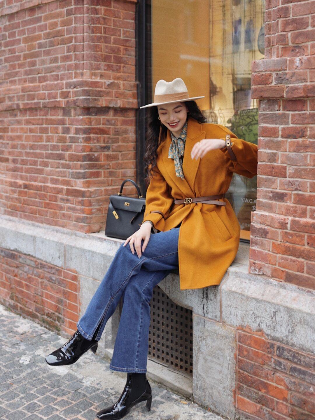 暖色调|冬季想保暖就试试“暖色调大衣”，体面而优雅，让你气质爆表