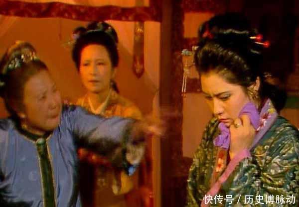 愚蠢|赵姨娘又愚蠢又粗俗,贾政是怎么征得贾母的同意来娶她的?