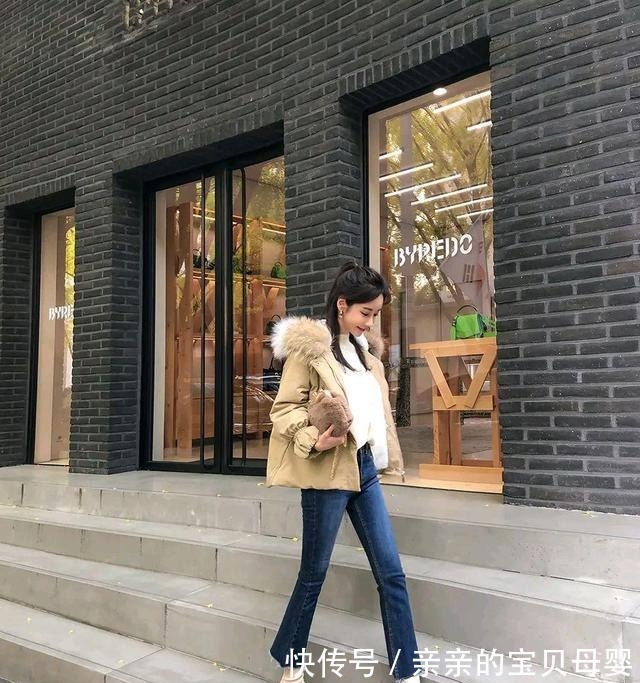 搭配派|优雅女神孙允珠牛仔裤搭配派克服，既然这么有少女感