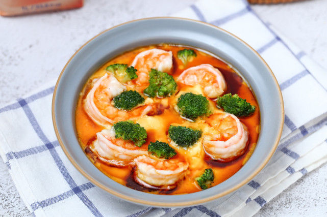 蒸蛋羹时加入这两种食材，营养丰富又提鲜，孩子吃光一碗说还要！