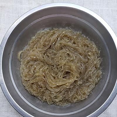 适合全家的经典美味～包菜肉沫炒粉条，老人小孩都爱吃