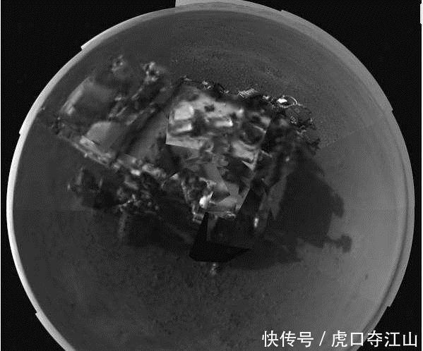 登陆火星7年后，“好奇号”在火星钻了两个孔，发现罕见物质